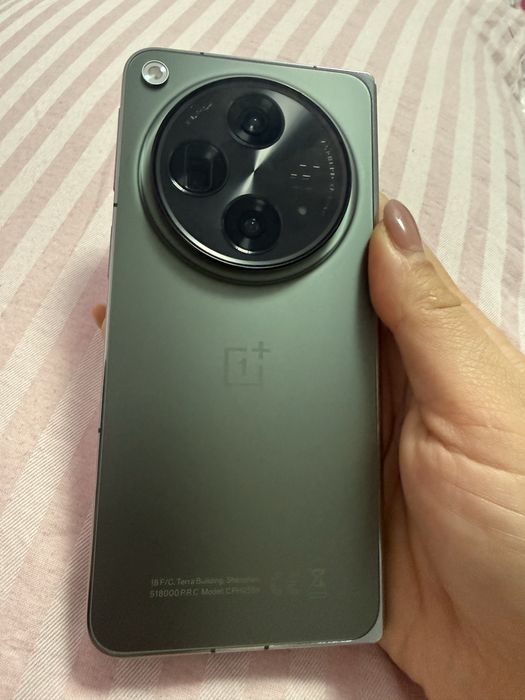 One plus open fold