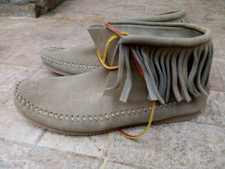 Дамски кожени обувки