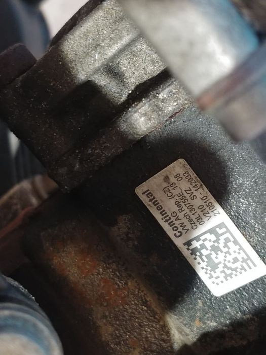 pompa inalta 1.6 tdi cay skoda fabia vw polo 6r  caddy 3 golf 6 audi a3 8p1 seat altea 5p ibiza 4  03l130755e