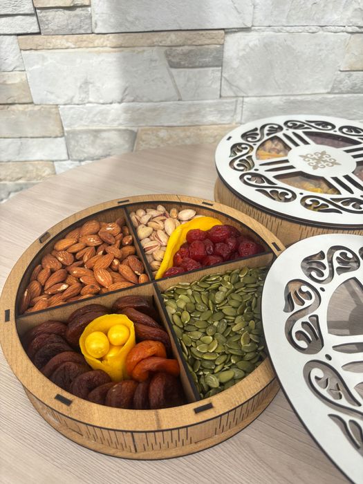 Бокс из сухофруктов