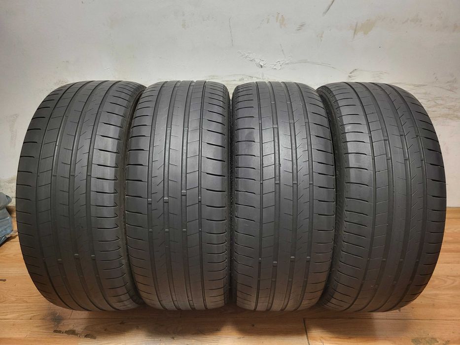 245/40/21 Bridgestone / летни гуми