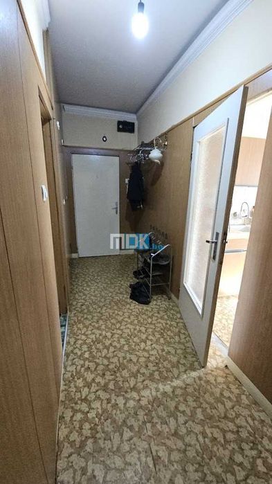 Тристаен 86 кв.м. среден етаж Белите брези