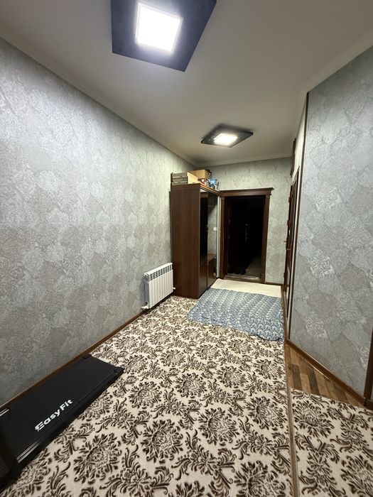 Vokzalda 3 xona kvartira sotiladi arzon narxda