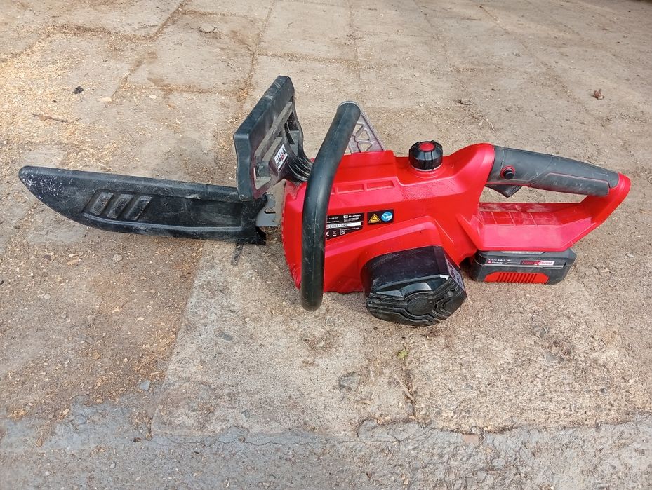 Машината е купена нова 2023