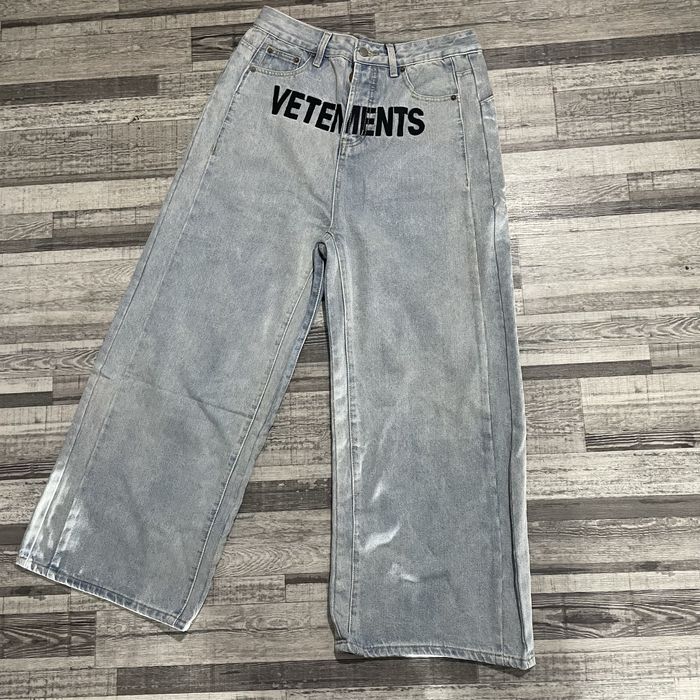 Джинсы Vetements