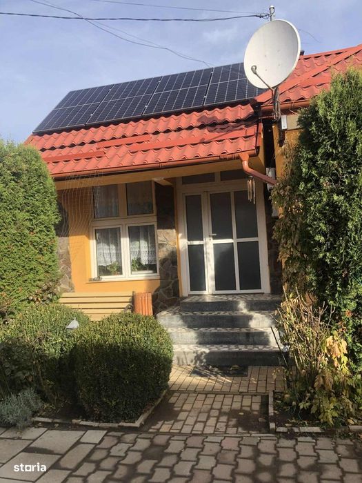 Casă spațioasă la munte, 3.705mp teren, aproape de râul Mureș