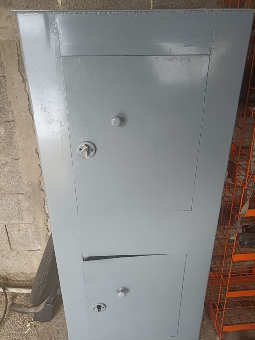 Продам сейф 35000