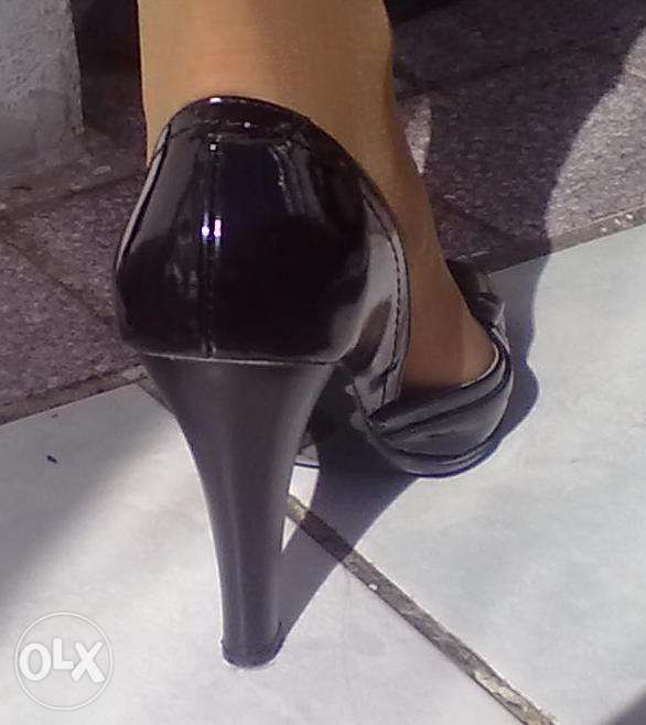 Pantofi piele lacuita