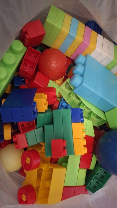 Игрушки детские, блочные