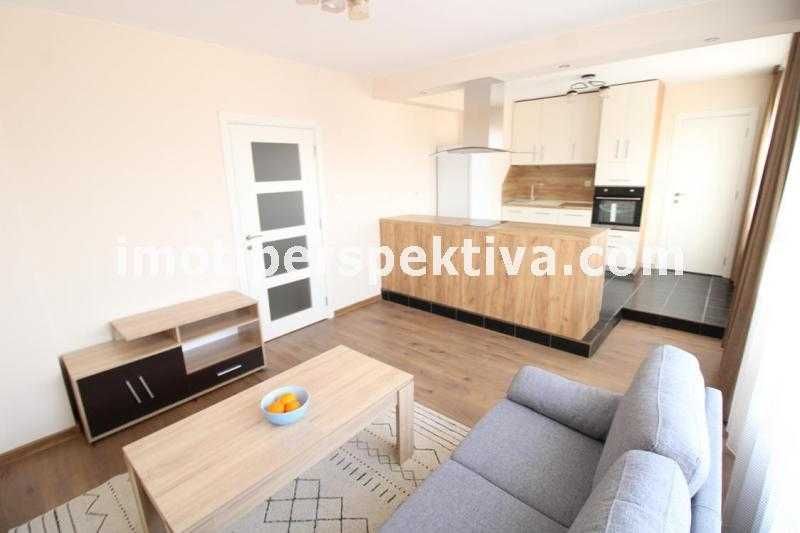 Продава се Тристаен апартамент в Пловдив, Кючук Париж - 100 кв.м за 1449 €/кв.м - Снимка #1