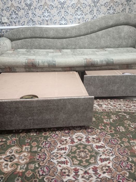 Продам диван в хорошем состоянии