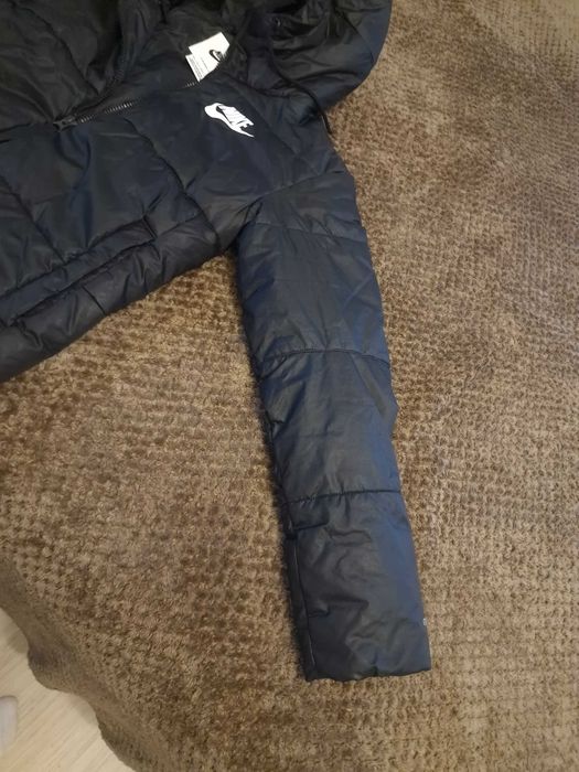 Nike зимно яке много запазено без забележка
