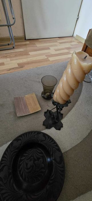 Разпродажба на сувенири с различни тематики