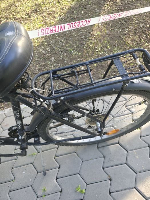 Bicicleta veche buna