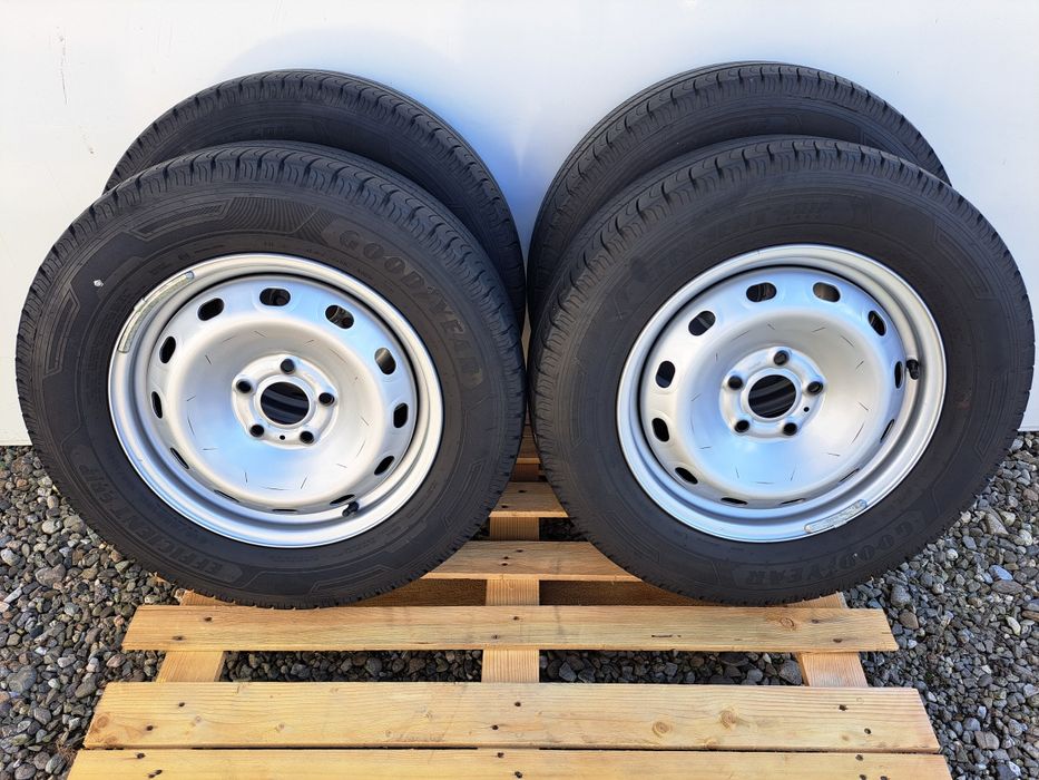 Anvelope 215/65R16C Goodyear Efficent Grip + Jante + Senzori Presiune