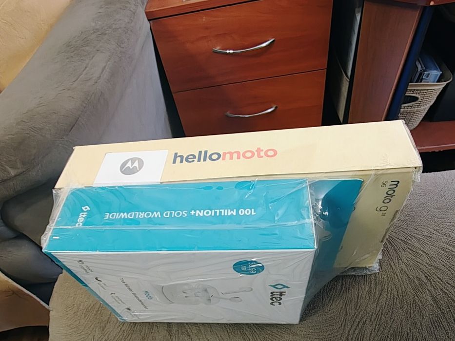 Motorola g35 чисто нов не разопакован и бонус слушалки
