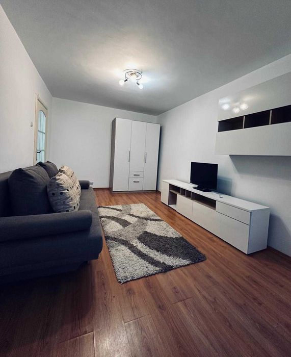 Proprietar, inchiriez apartament cu 1 camera