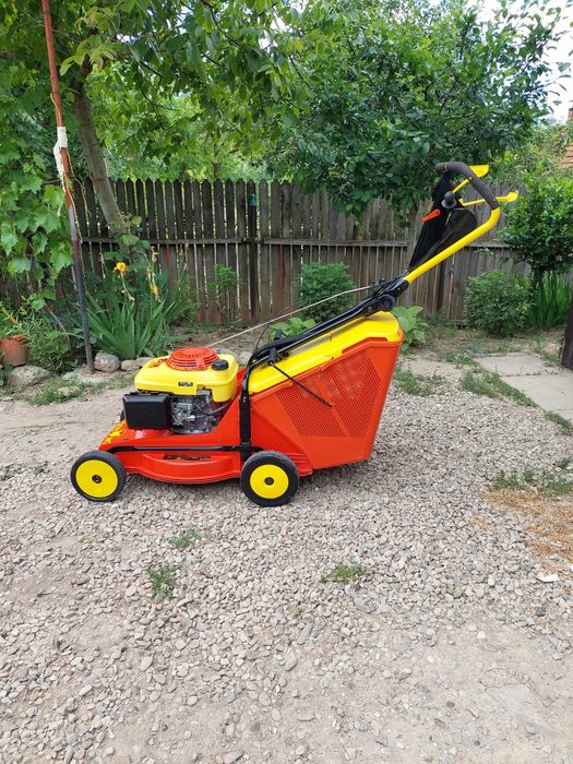 Masini tuns gazonul HONDA -  TORO - MTD - Mcculloch-Gude Trike. .