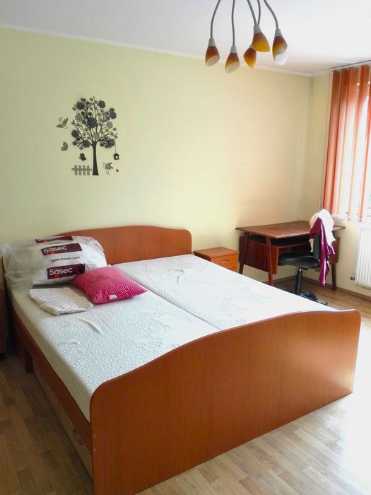 Direct Proprietar inchiriez Garsoniera spatioasa etaj 2 Izv Crisului, mobilata modern utilata 40mp