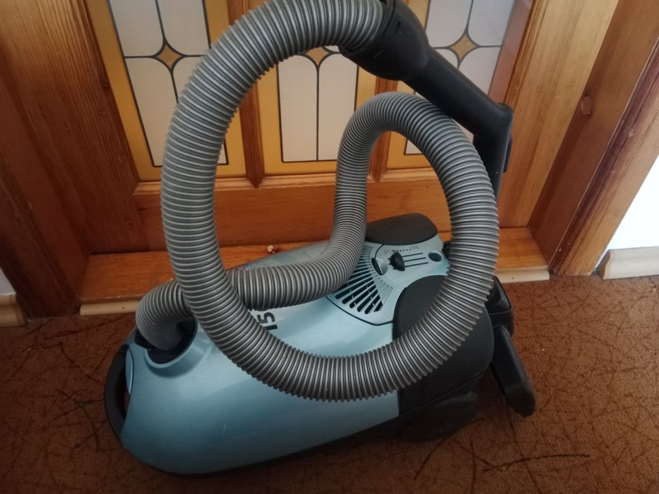 Продам пылесос б/у