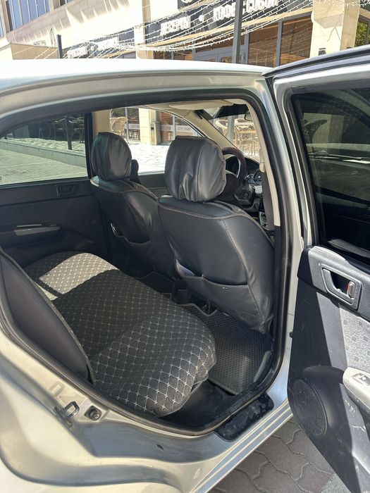 Hyundai Gets 2005 года