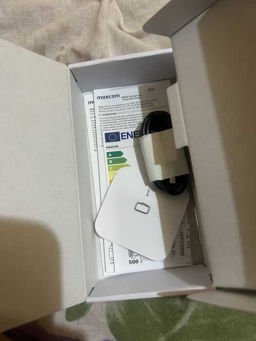 telefon maxcom nou