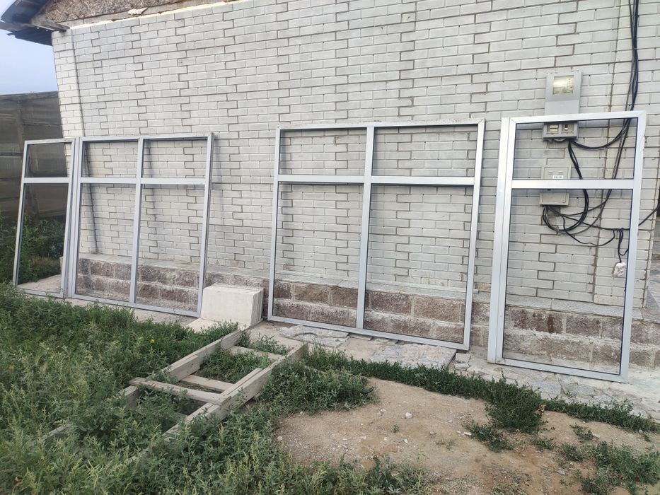 Алюминовые витраж.