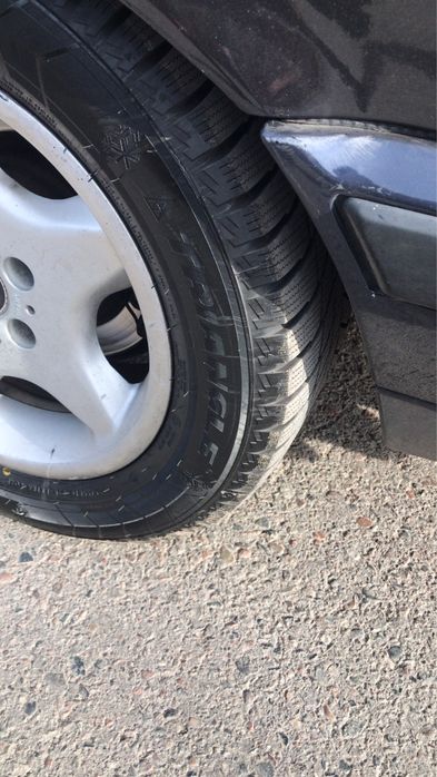 Продам диски вместе с резиной 16 стиль на Bmw e34