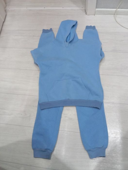 Вещи на девочку ..