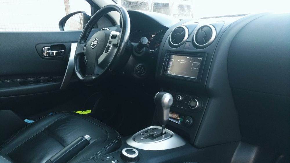 Nissan Qashqai 2010 diesel, 6.250 € — imagine 4