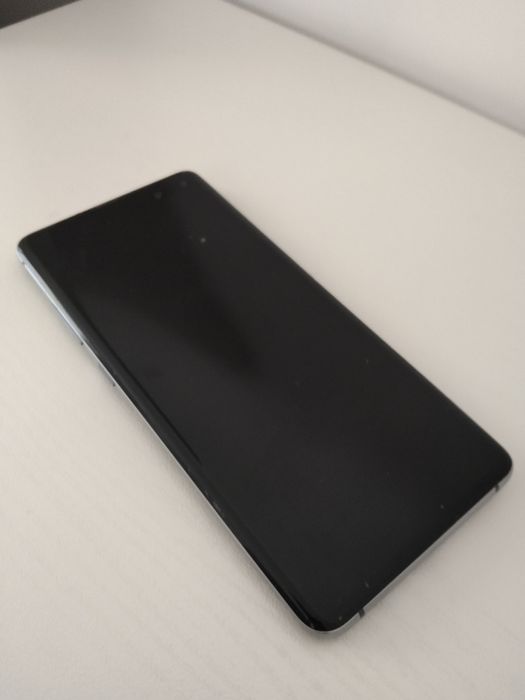 Самсунг С10+ сатылады