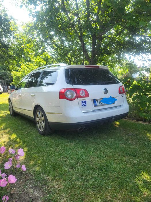Volkswagen Passat B6 2.0 TDI (adaptat pentru persoane cu dizabilitati)