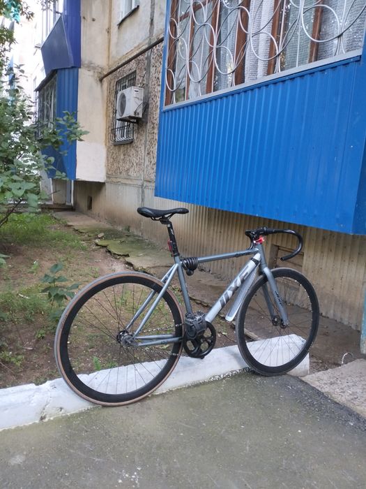 JIXF at3 серого цвета