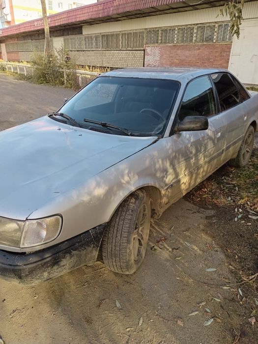Продам Ауди 100с4 объём 2,0