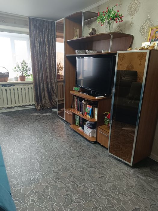 Продаю 1 комн КВ 17мкр 35 д