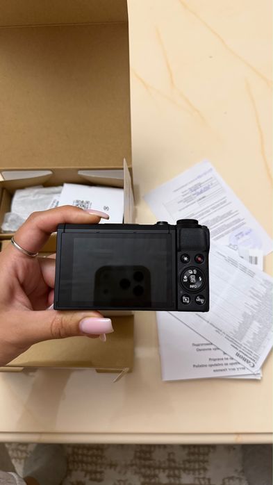 Canon G7 X Mark IV
