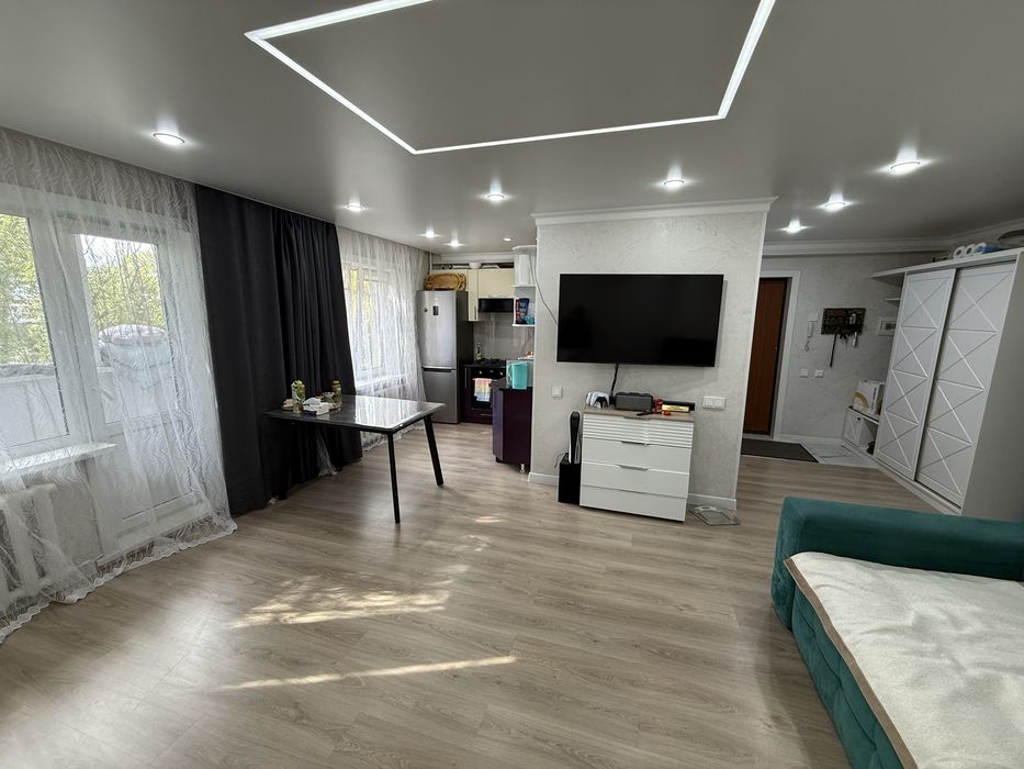 Продам квартиру 3 комнатную