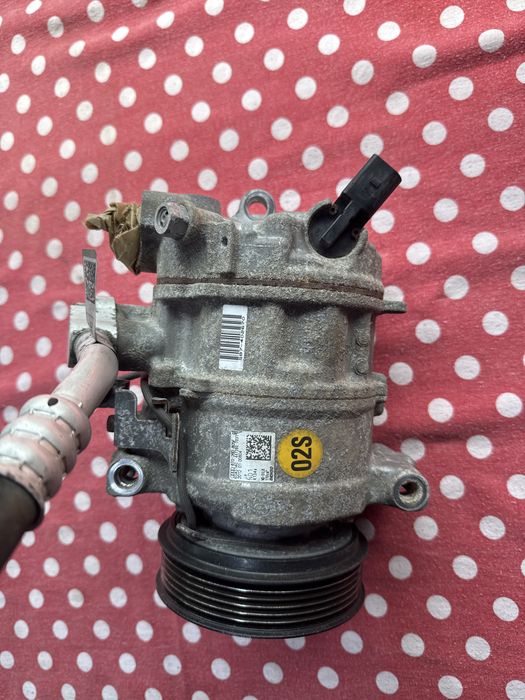 Compresor clima ac  audi a4 b8.5 8T0260805F 6SAS14C