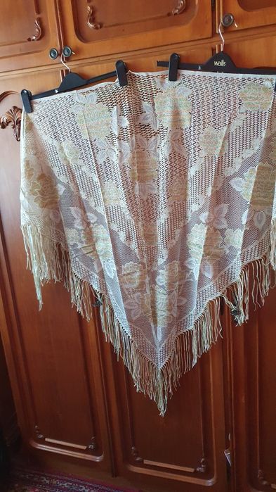 Eșarfă colț fir lame