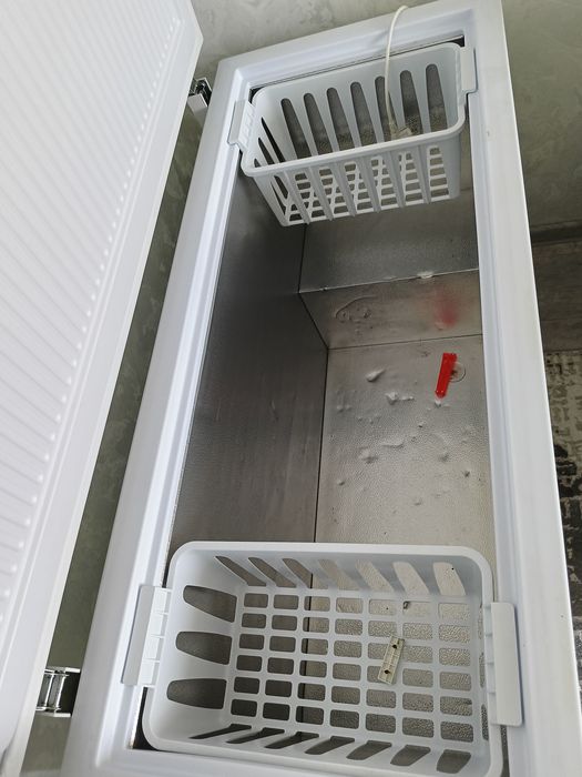 Продам морозильник бирюса за  100000