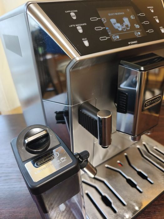 DeLonghi PrimaDonna Class Bluetooth App Кафеавтомат Делонги