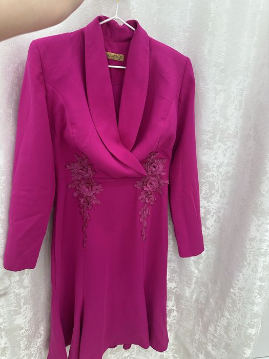 Продаю платье 42 размера