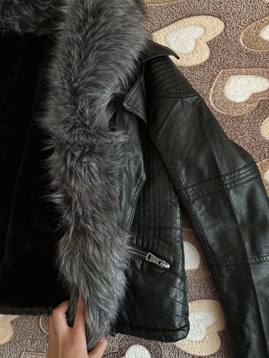 Дамско кожено яке