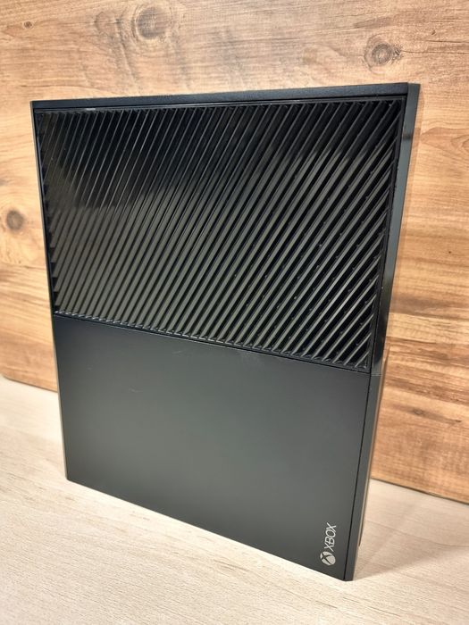 Продаваме XBOX ONE 500gb