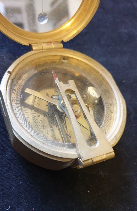 Busola din alama Stanley London