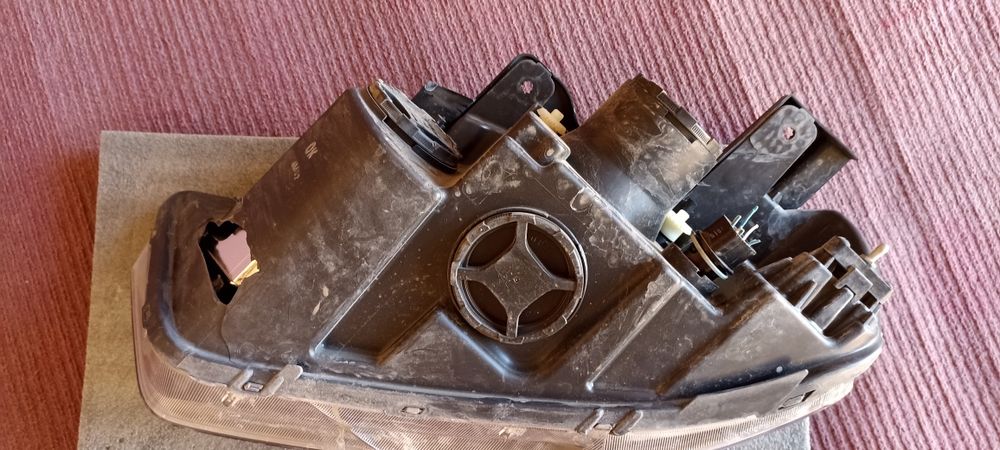 Каптива 4 фара captiva корпуси синган fara пассажир тараф.