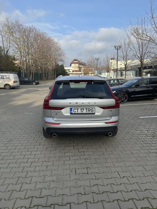 VOLVO XC60 2020 — imagine 10