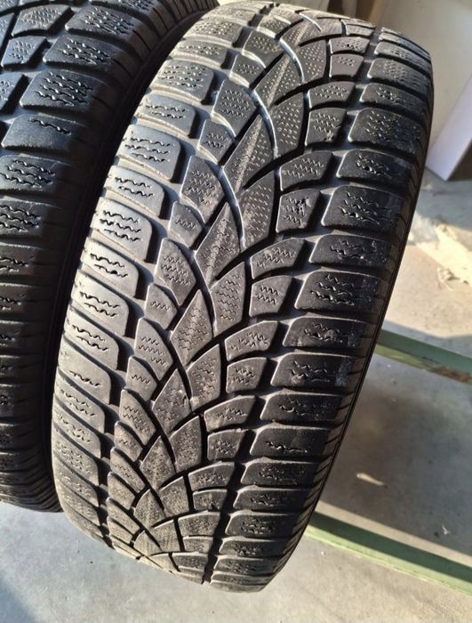 2 Anvelope  de iarnă  215 60 r16 Dunlop
