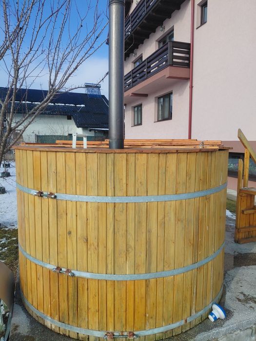 Ciubăr lemn 8 persoane