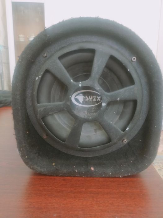 Сабуфер для автомобиля